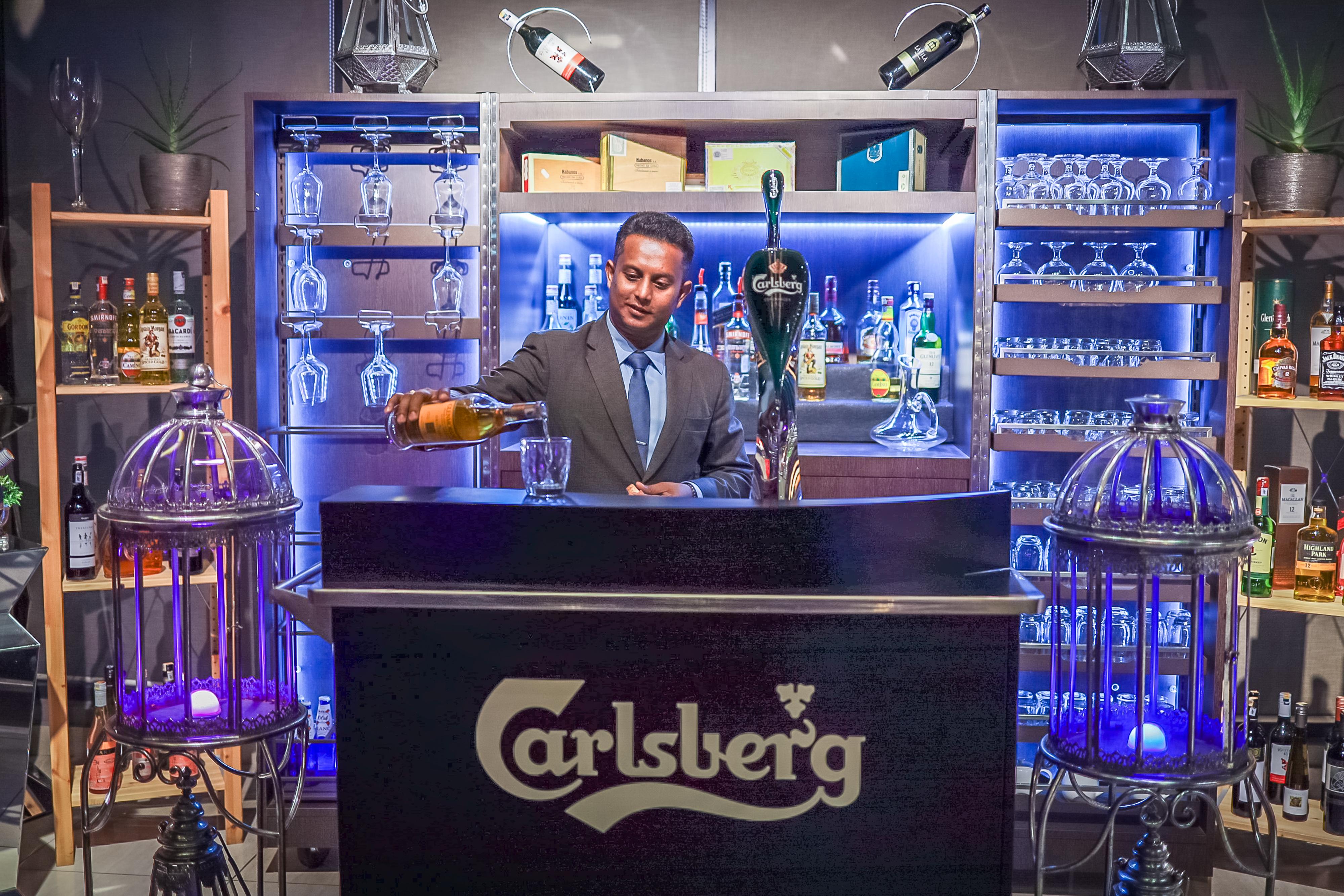 Grand Ion Delemen Hotel Genting Highlands Buitenkant foto Carlsberg bar