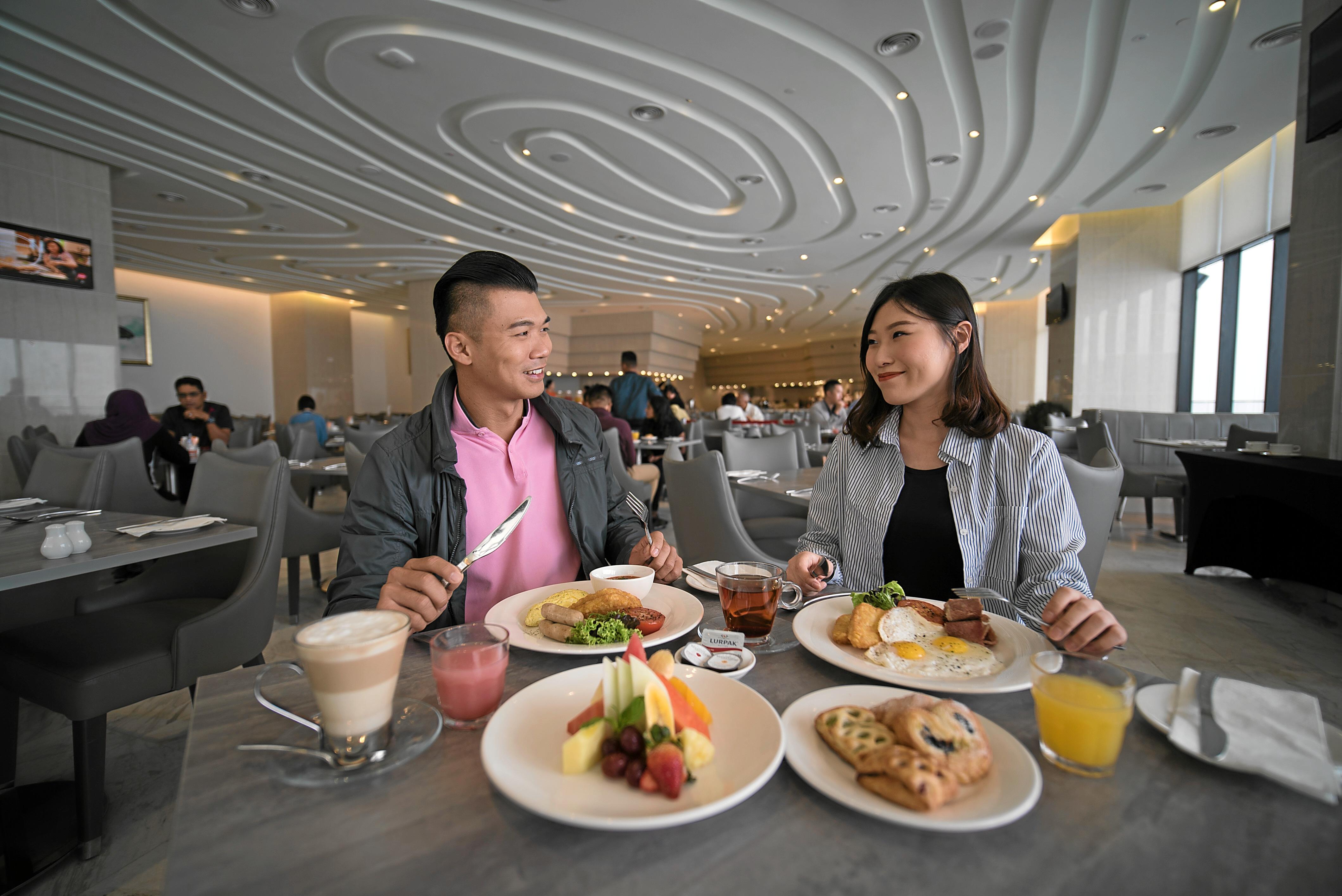 Grand Ion Delemen Hotel Genting Highlands Buitenkant foto The Lounge at KLIA